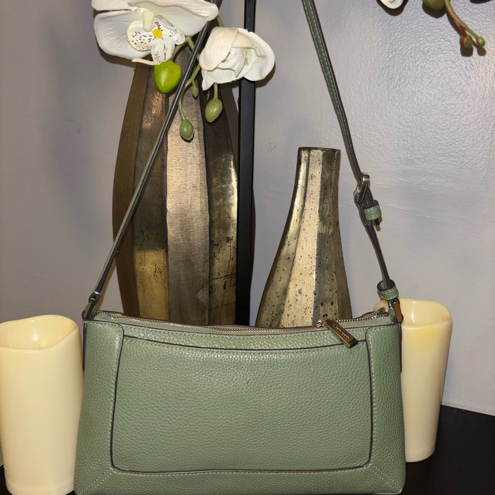 Kate Spade Lena Small Shoulder Bag. - Picture 2 of 9